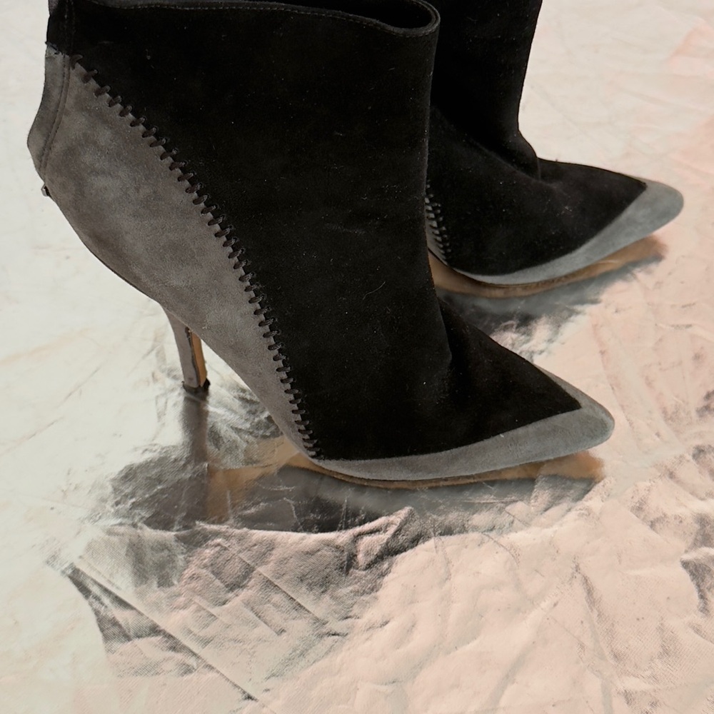 Elegant Black and Gray Women's Ankle Boots